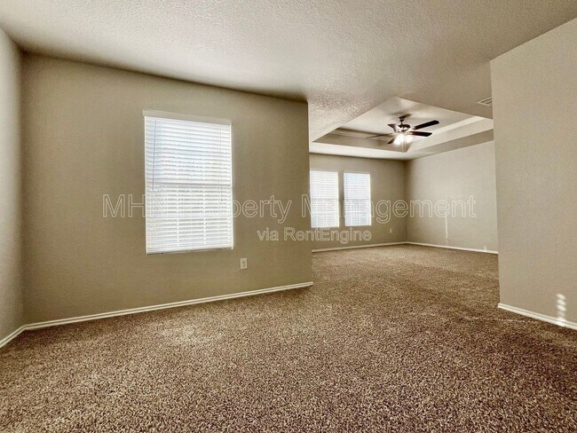 Building Photo - 7551 Paraiso Haven