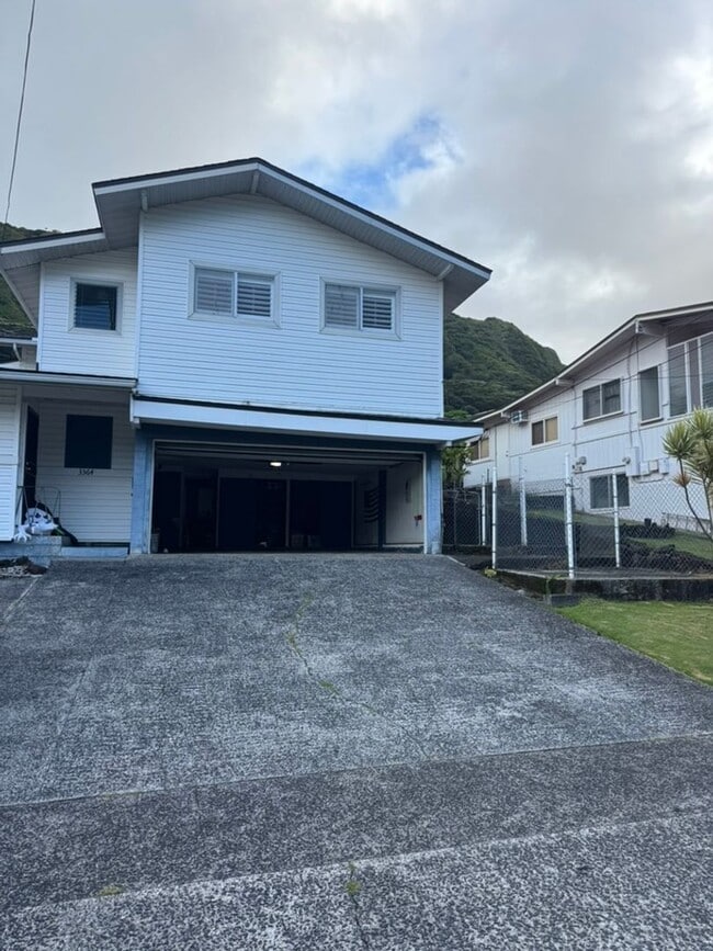 Primary Photo - Bright & Spacious 3-Bedroom Home in Peacef...