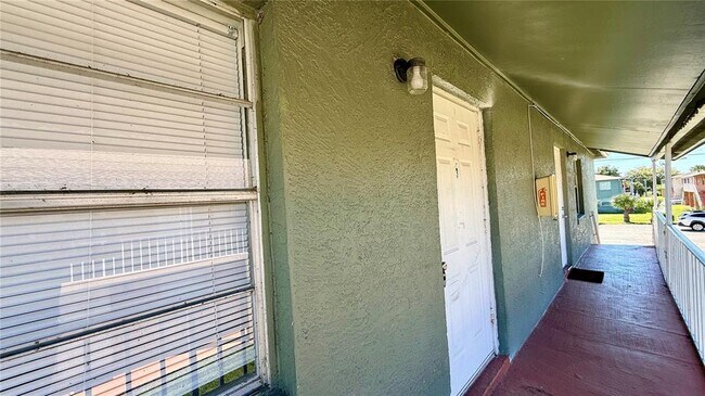 Building Photo - 696 Michigan Ct