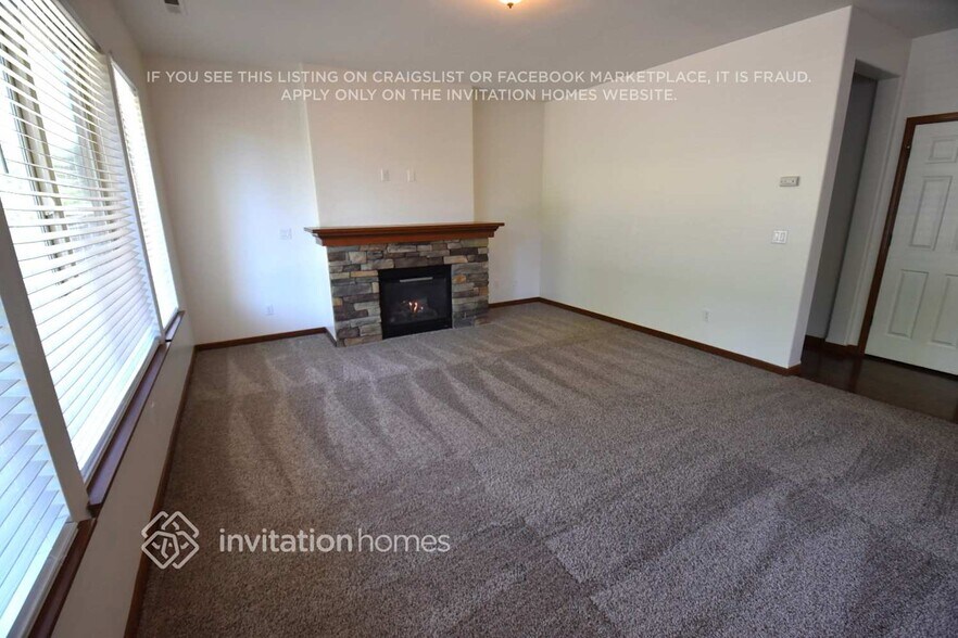 Building Photo - 109 Ames St NE