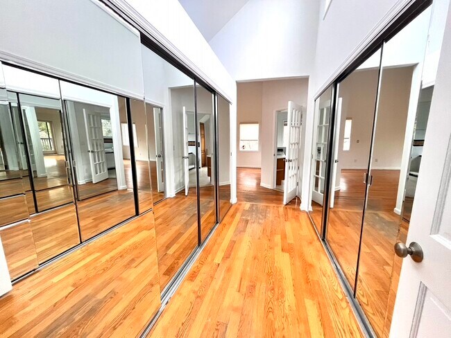 Master Entrance/Closets - 56 Red Coat Rd