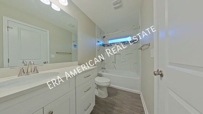 Building Photo - 2 Arabelle Cv