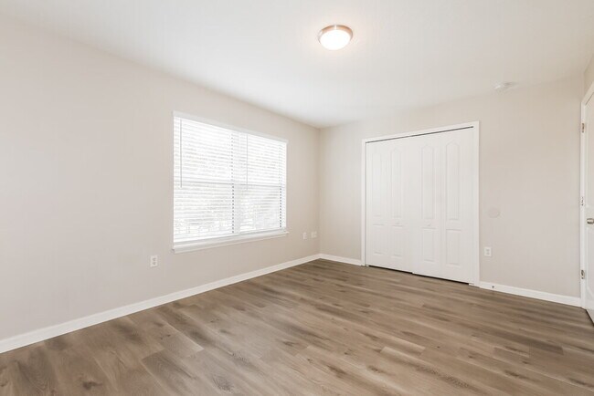 Building Photo - 11910 Old Tuscany Pl