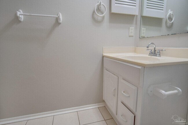 Building Photo - 3164 Cedarwood Village Ln
