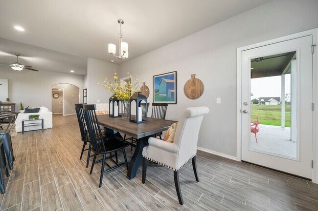 Building Photo - Stunning 3BR + Study in Prime Owasso/Colli...