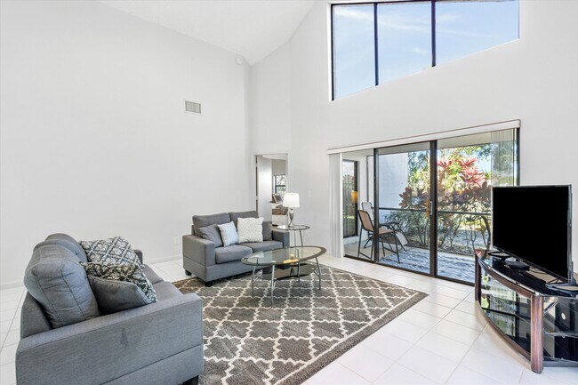 Building Photo - 5101 Via De Amalfi Dr