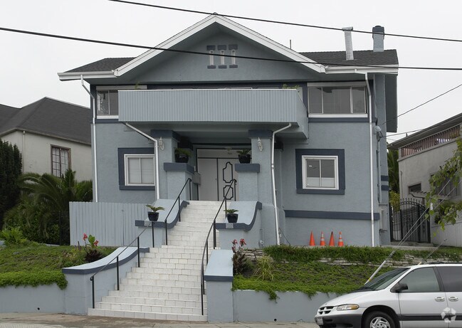 Primary Photo - 701 Rand Ave