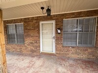 Building Photo - 1815 S Erie, Apt 1-4