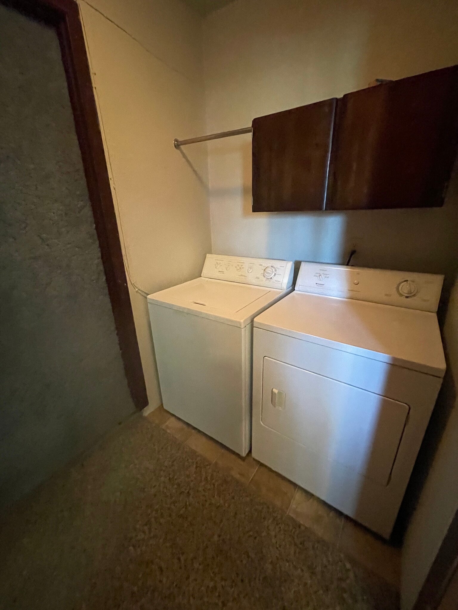 Building Photo - 1300 NE Williams St