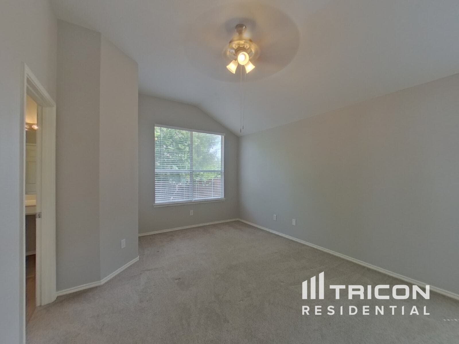 Building Photo - 637 Chalk Knoll Rd