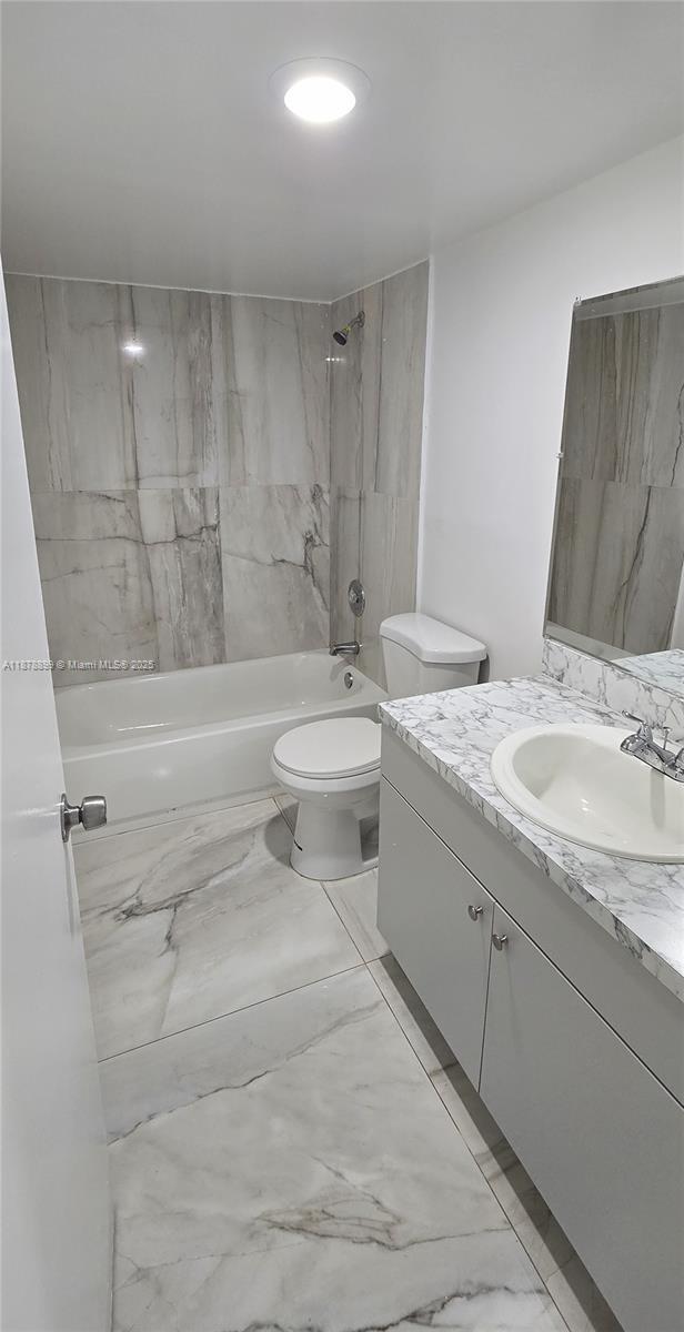 Building Photo - 10820 SW 200th Dr