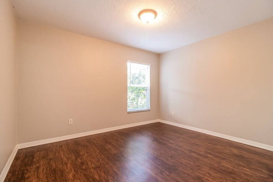 Building Photo - 10733 Brown Trout Cir