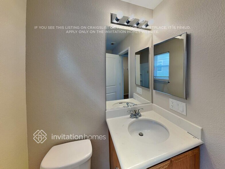 Building Photo - 9334 Shawnee Mission Ave