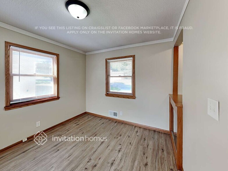 Building Photo - 1345 9th Ave S