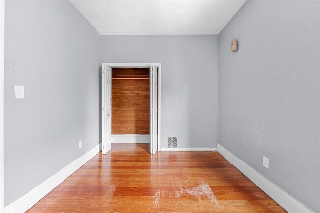 Building Photo - 5 Timothy Ave