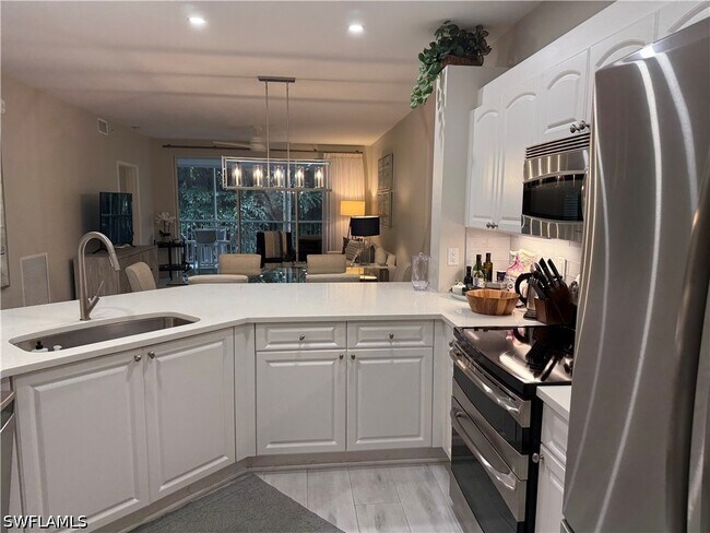 Building Photo - 7725 Pebble Creek Cir