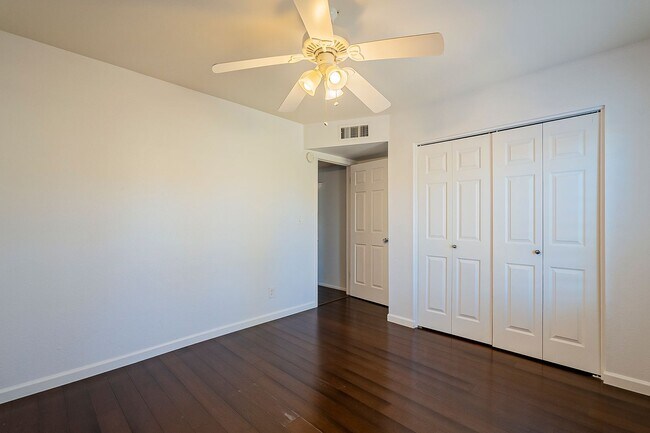 Building Photo - Three Bedrooms & POOL in 85254!
