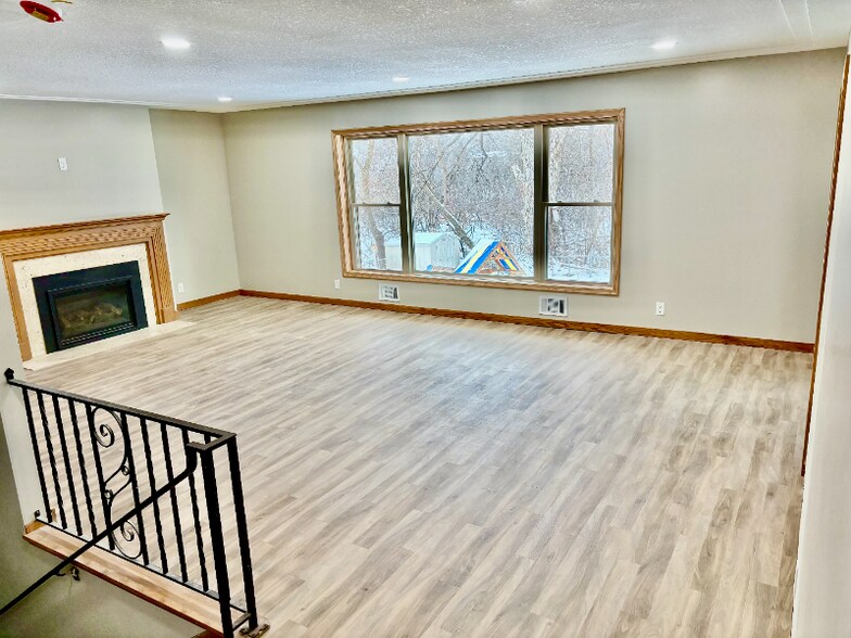 Building Photo - 6108 France Ave S