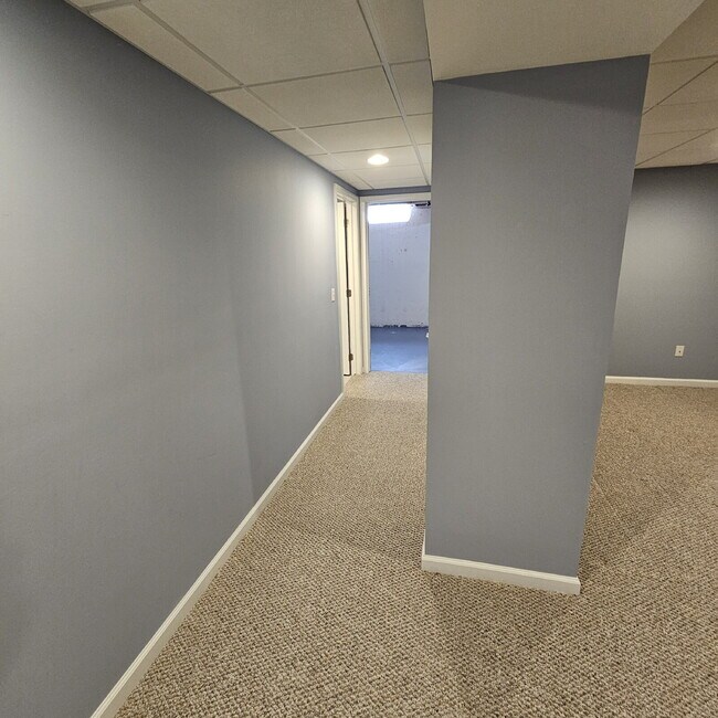 Building Photo - 3 Bedroom, 3.5 Bath Ranch with Open Floor Plan, Finished Basement & Scenic Pond Views