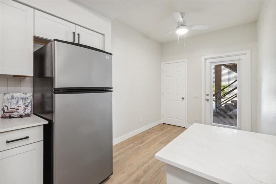 Bonus room - 101 N 7th St
