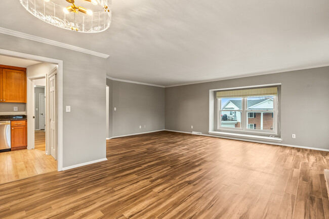 Dining/Living Room - 3042 E Newport Ct