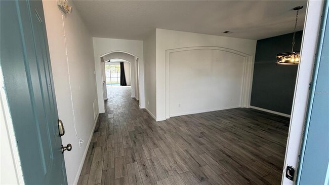 Building Photo - 456 Knollwood Dr