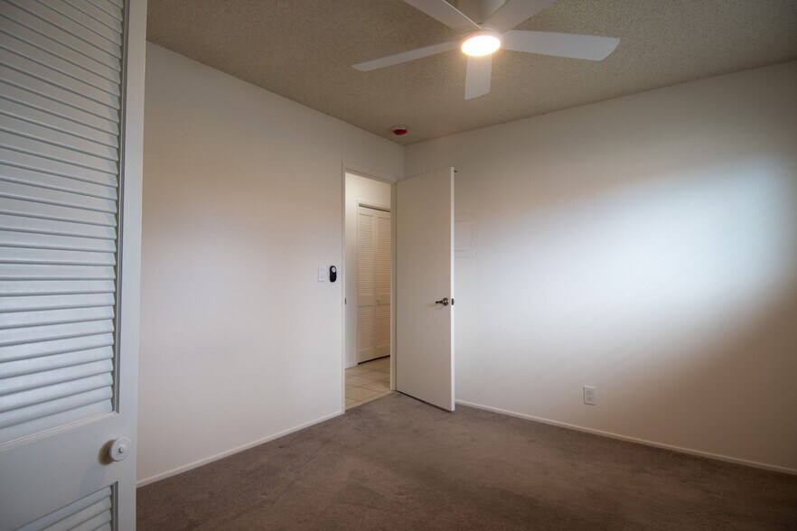 Building Photo - 1551 Minardi Ave
