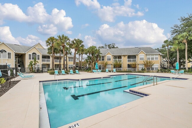 Building Photo - 1039 S Hiawassee Rd