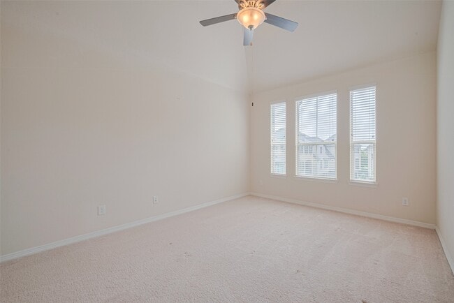 Building Photo - 10004 Spring Shadows Park Cir