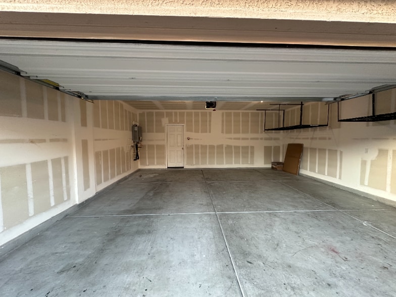 Building Photo - 1356 Cerulean Ave