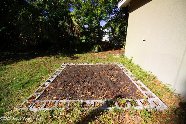 Building Photo - 3325 Elizabeth St