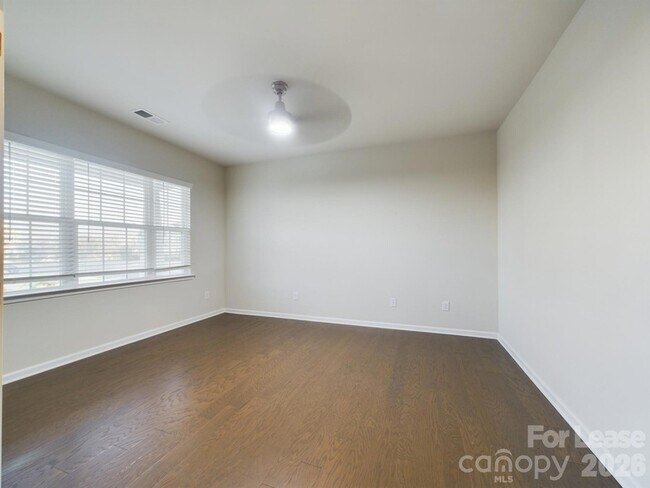 Building Photo - 3040 Whipcord Dr