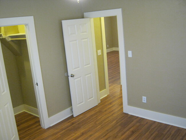 Master Bedroom with Ceiling Fan - 1125 E Moses St