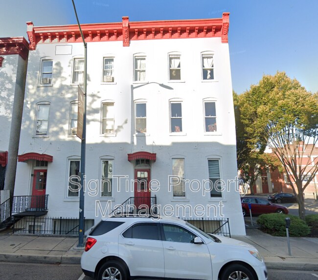 Building Photo - 38-44 E Washington St