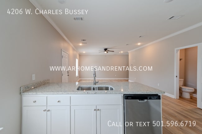Building Photo - 4206 W Charles Bussey Ave