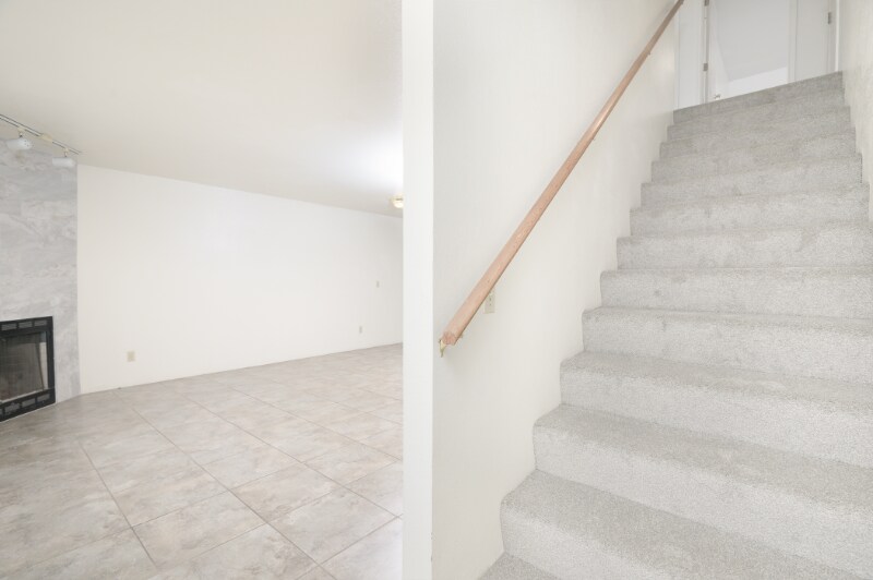 Building Photo - 1647 E Lester St