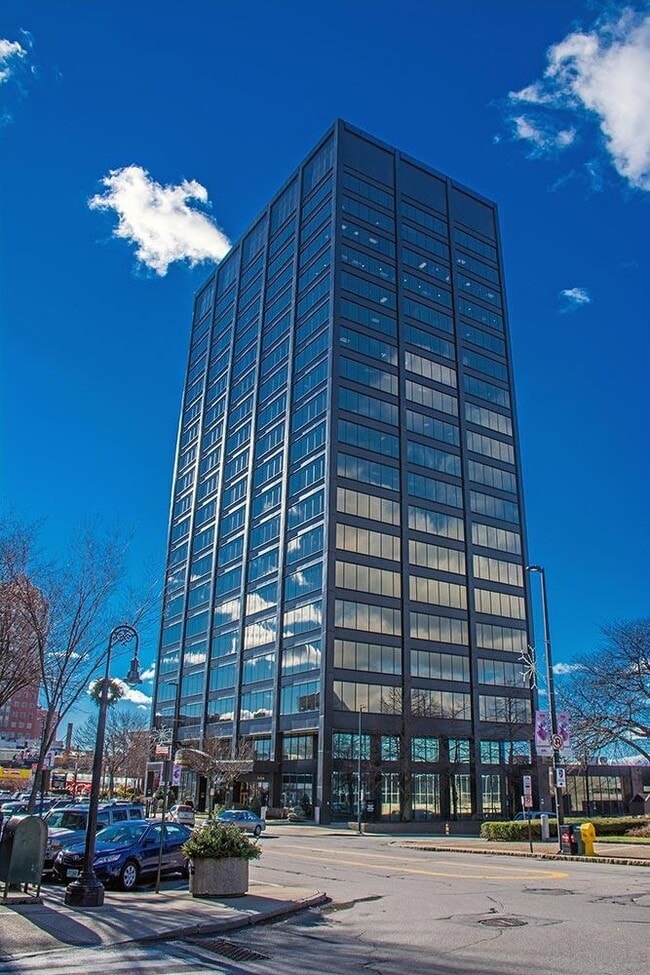 Primary Photo - 1000 Elm St