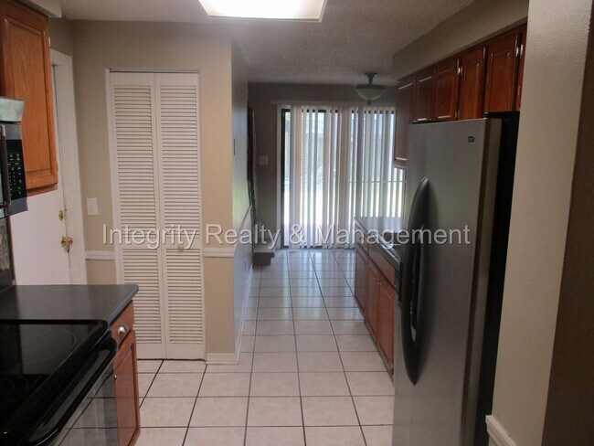 Building Photo - 3 Bed / 2 Bath home in Jacksonville