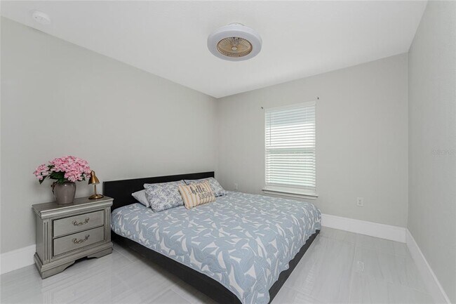 Building Photo - 22497 Vale Ave