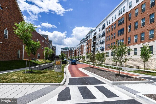 Building Photo - 7102 Druce Way