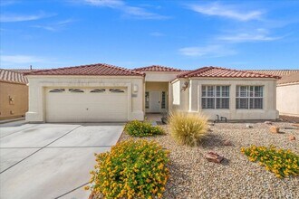 Building Photo - Multiple Living Areas 4-Bedroom Retreat with Vaulted Ceilings & No Carpet