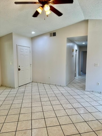 Building Photo - 320 Meadow Ln