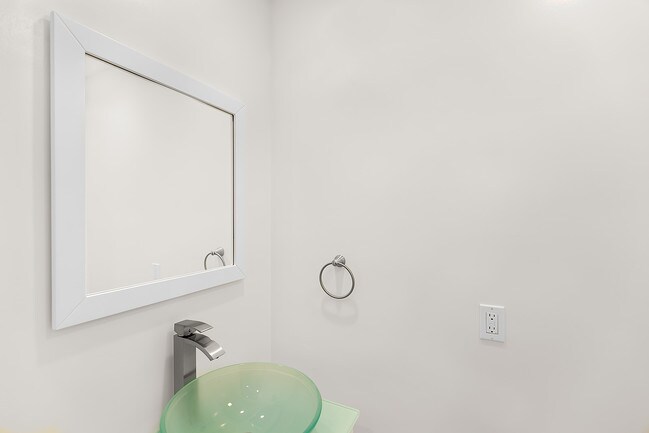 Building Photo - 1745 Selby Ave