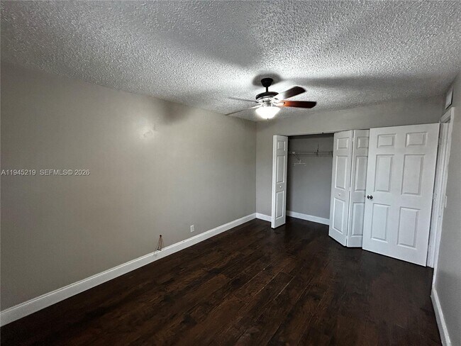 Building Photo - 5979 NW 29th Pl