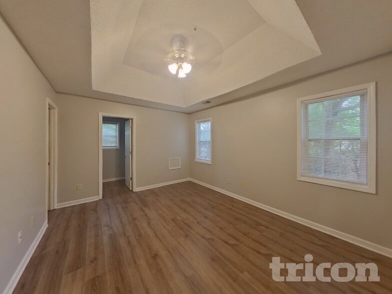 Building Photo - 350 Jamaica Cove SW