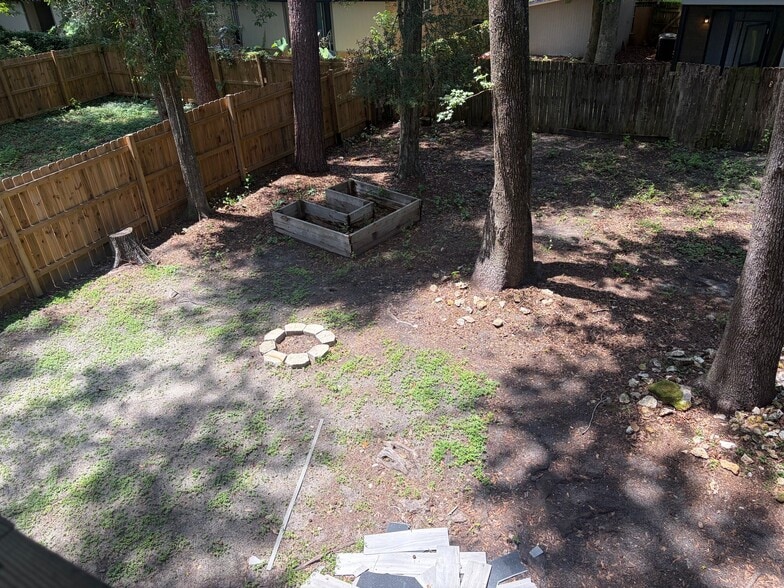 Building Photo - 6736 SW 45th Ave
