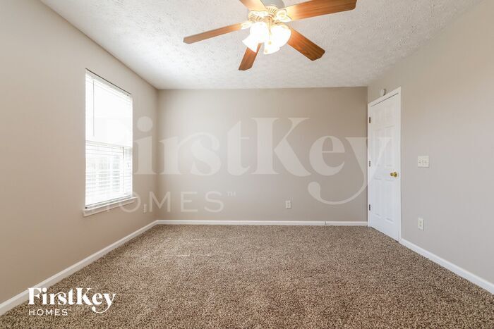 Building Photo - 1273 Royal Ives Ct SE