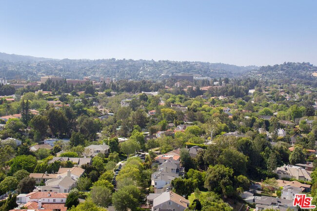 Building Photo - 10501 Wilshire Blvd
