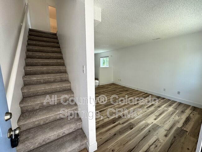 Building Photo - 6676 Provincial Dr