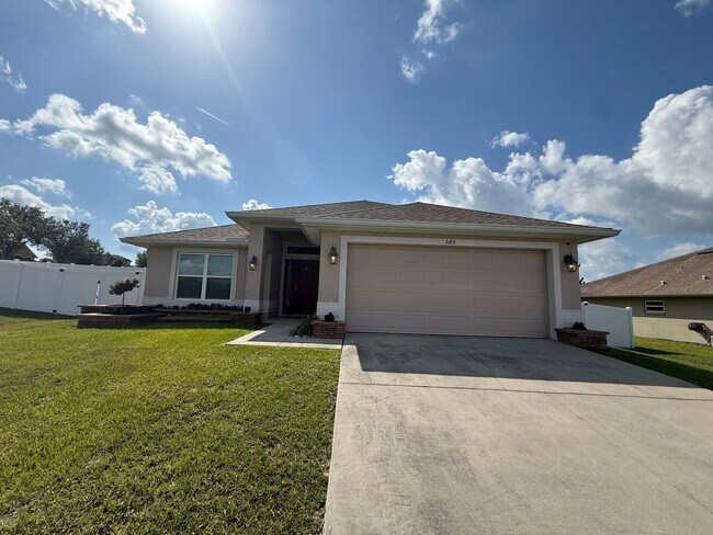 Primary Photo - Three bedroom two bathroom BH Home